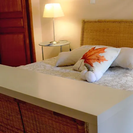 Дом отдыха Les Oiseaux_a Avec Piscine Chauffee